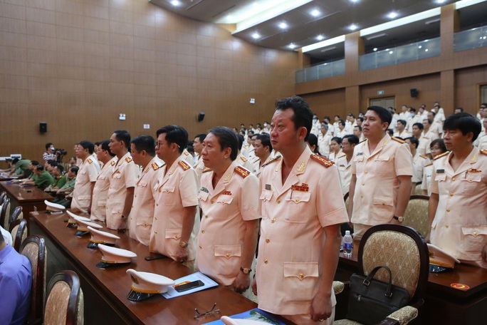 Đại tá Nguyễn Hoàng Thắng giữ chức trưởng Công an TP Thủ Đức - Ảnh 2. Đại tá Nguyễn Hoàng Thắng giữ chức trưởng Công an TP Thủ Đức - Ảnh 2.
