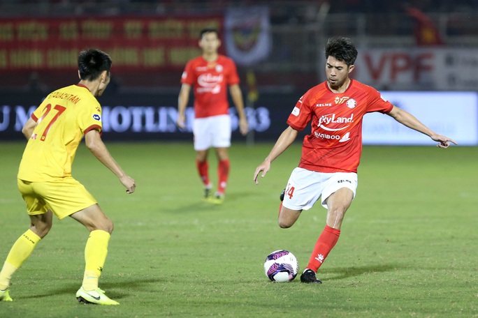 Lee Nguyễn tái xuất, TP HCM thắng trận đầu tiên tại V-League 2021 - Ảnh 2.