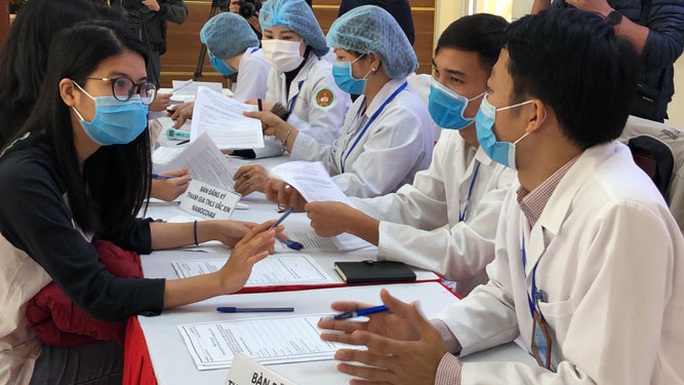 Việt Nam đàm phán mua vắc-xin Covid-19 từ 4 nước - Ảnh 1.