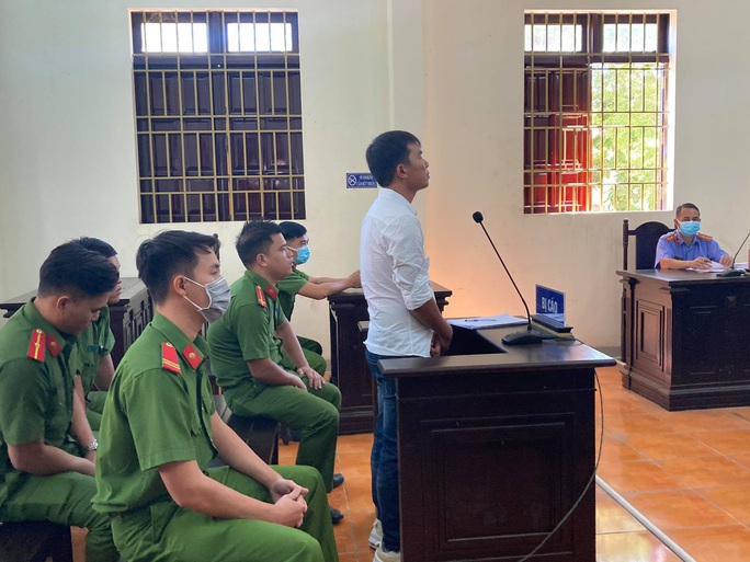 Đồng Nai: Nói xấu 2 nữ lãnh đạo huyện trên Facebook, nam thanh niên lãnh án - Ảnh 1.