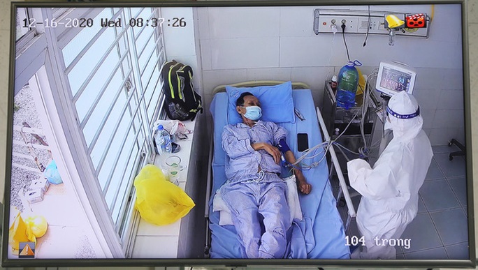 Nữ bệnh nhân Covid-19 về từ Mỹ diễn biến nặng, đề nghị đặt ECMO - Ảnh 1. Nữ bệnh nhân Covid-19 về từ Mỹ diễn biến nặng, đề nghị đặt ECMO - Ảnh 1.