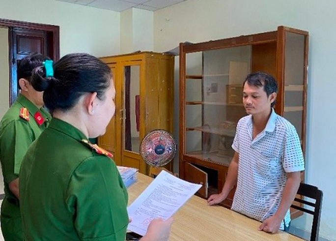Trong 5 năm, chiếm đoạt khoảng 11 tỉ đồng nhưng công ty không biết - Ảnh 1. Trong 5 năm, chiếm đoạt khoảng 11 tỉ đồng nhưng công ty không biết - Ảnh 1.