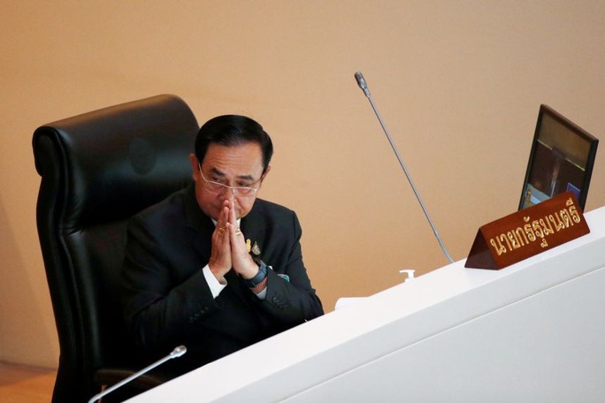Thủ tướng Thái Lan vượt qua bỏ phiếu bất tín nhiệm - Ảnh 1.