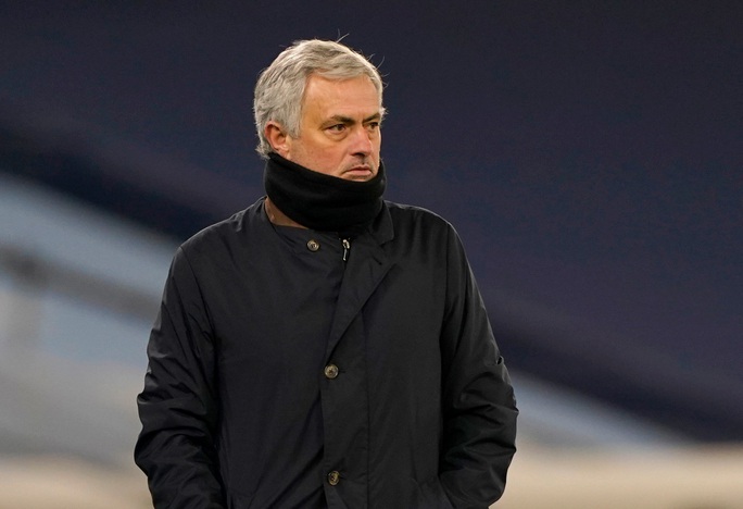 Tottenham sa thải HLV Jose Mourinho - Ảnh 1. Tottenham sa thải HLV Jose Mourinho - Ảnh 1.