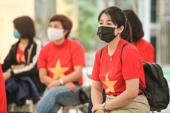 CLIP: Many volunteers registered to test Covid-19 vaccine at the age of 60-70 - Photo 10. CLIP: Many volunteers registered to test Covid-19 vaccine at the age of 60-70 - Photo 10.