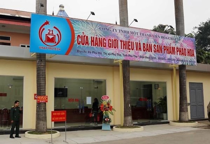 Danh sách các cửa hàng bán pháo hoa cho người dân dịp Tết Nguyên đán - Ảnh 1.