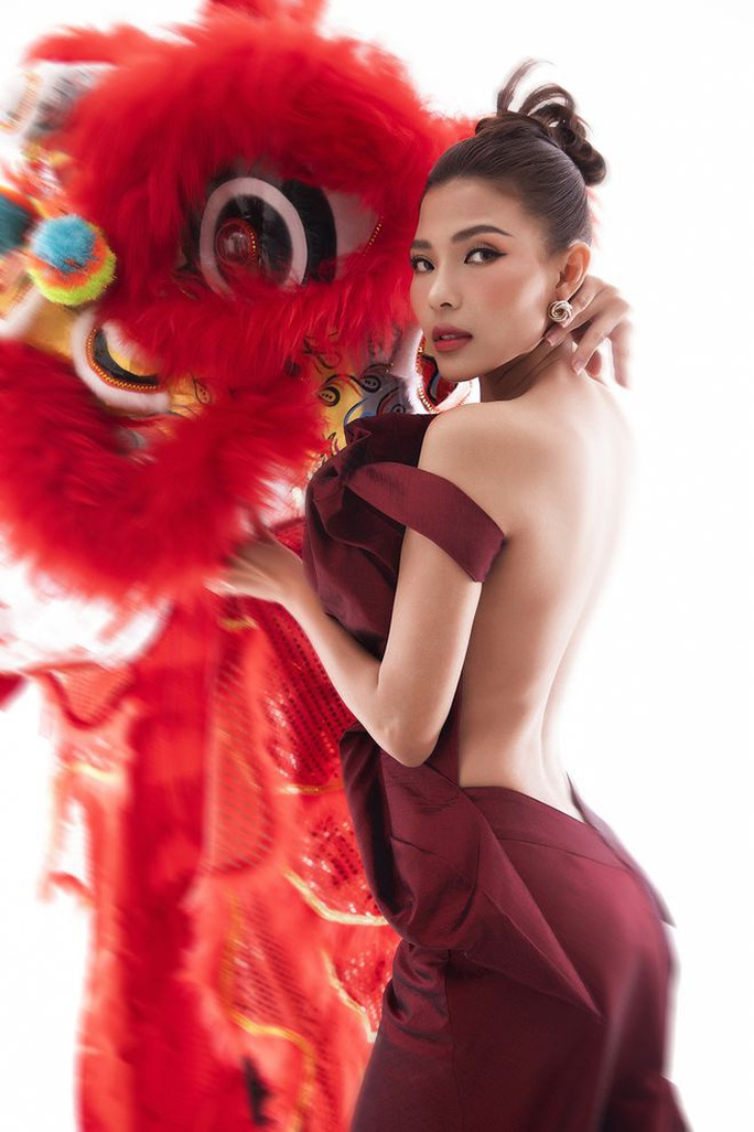 Thúy Diễm, Văn Phượng... khoe sắc rạng ngời đón Xuân Tân Sửu - Ảnh 7.