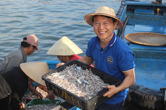 Nước mắm truyền thống “OCOP” của ông chủ trẻ Lê Anh đang... tạo sóng - Ảnh 1.