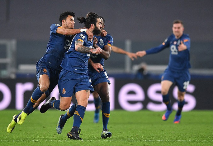 Ngược dòng thảm hại tại Turin, Juventus thua tan tác Champions League - Ảnh 7.