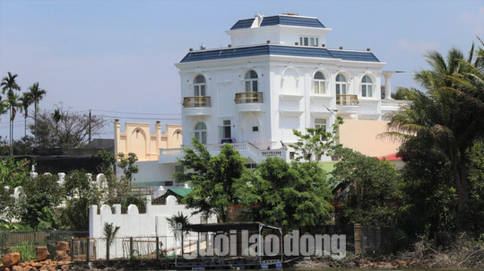 Thường trực Tỉnh ủy Lâm Đồng chỉ đạo xử lý vụ biệt thự khủng xây không phép - Ảnh 4. Thường trực Tỉnh ủy Lâm Đồng chỉ đạo xử lý vụ biệt thự khủng xây không phép - Ảnh 4.