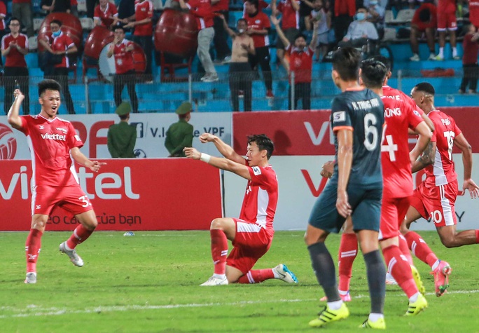 Ngọc Hải trở lại ghi bàn giúp CLB Viettel thắng đậm trước Bình Dương - Ảnh 8.
