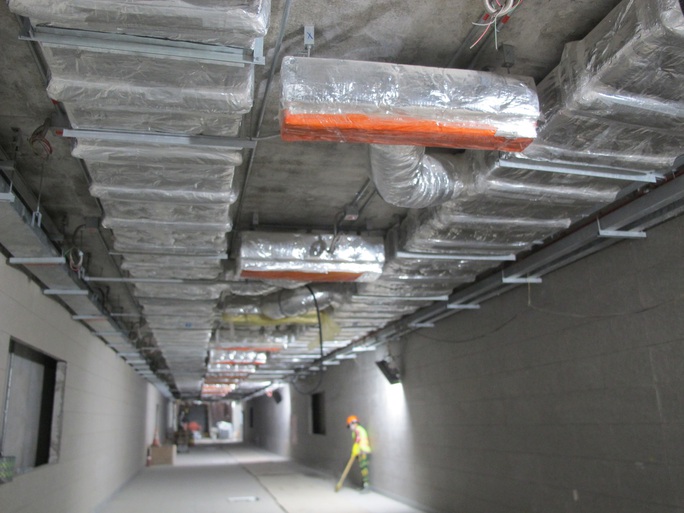 Nhiều gói thầu thuộc tuyến Metro số 1 trễ tiến độ 4-8 tháng vì dịch Covid-19 - Ảnh 2. Nhiều gói thầu thuộc tuyến Metro số 1 trễ tiến độ 4-8 tháng vì dịch Covid-19 - Ảnh 2.