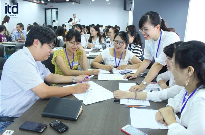 Việt Nam lần đầu có chứng chỉ giảng dạy tiếng Anh chuyên biệt cho giáo viên mầm non, tiểu học - Ảnh 1.