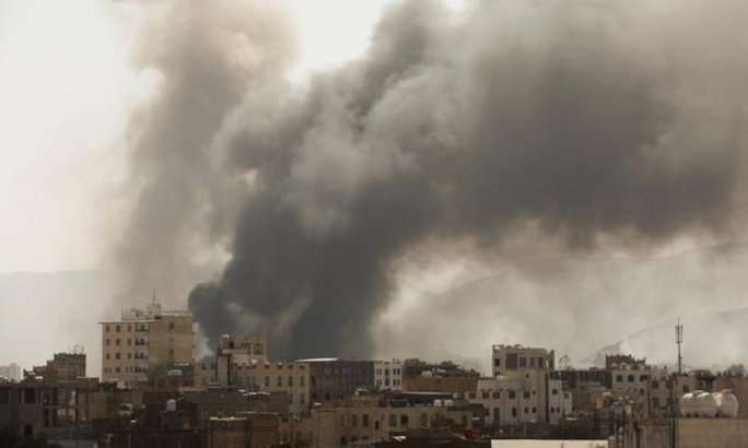 Phiến quân Houthi tấn công trung tâm dầu mỏ của Ả Rập Saudi - Ảnh 1.