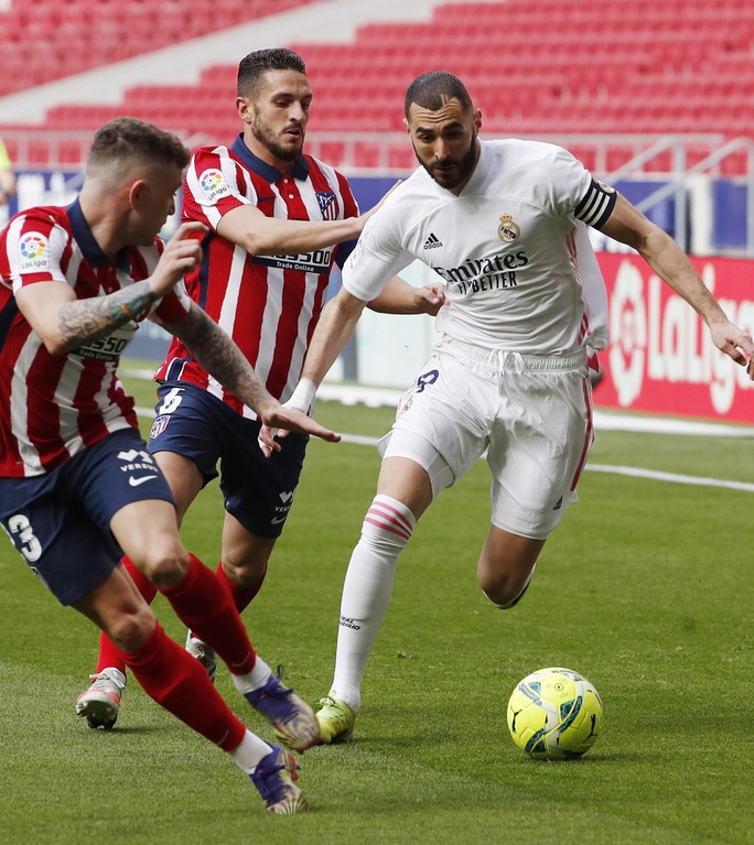 Benzema cứu Real Madrid, Atletico nợ chồng chất trận derby thủ đô - Ảnh 5.