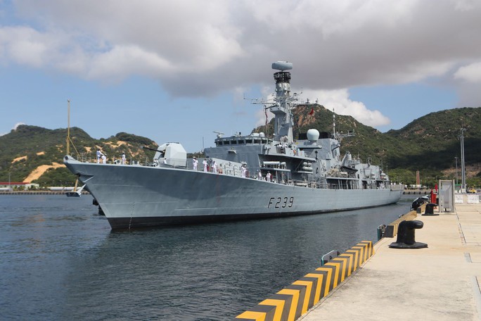 Tàu Hải quân Hoàng gia Anh HMS Richmond thăm Việt Nam - Ảnh 6.