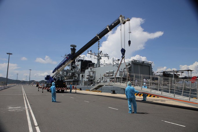 Tàu Hải quân Hoàng gia Anh HMS Richmond thăm Việt Nam - Ảnh 8.