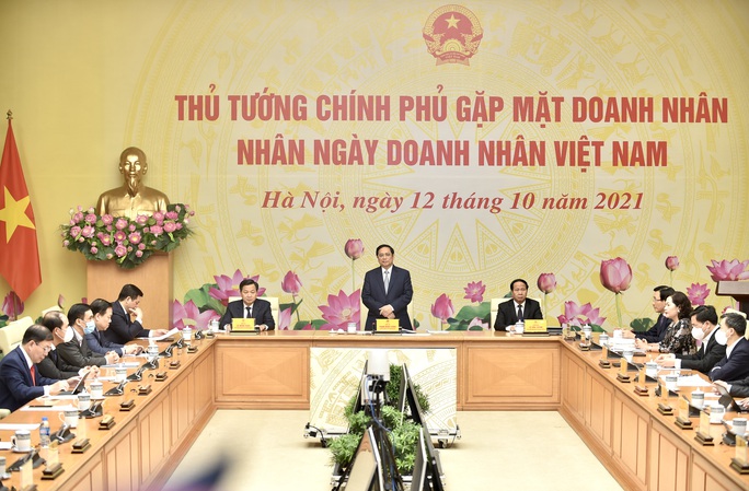Thủ tướng Phạm Minh Chính gặp mặt doanh nhân - Ảnh 2.