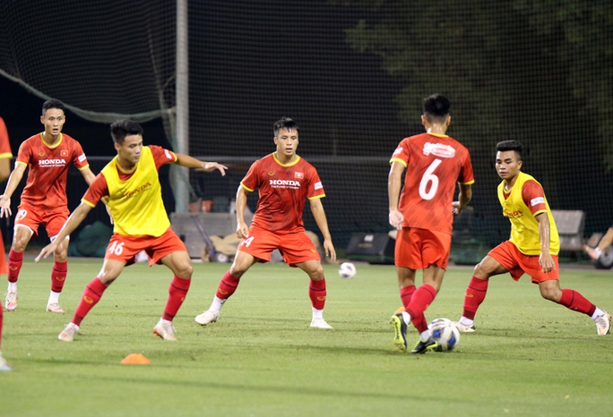 U23 Việt Nam đè bẹp Kyrgyzstan trong trận giao hữu quan trọng - Ảnh 4.