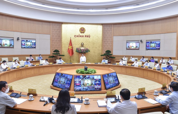 Từng bước mở cửa trở lại, đưa cuộc sống về điều kiện bình thường mới - Ảnh 1.