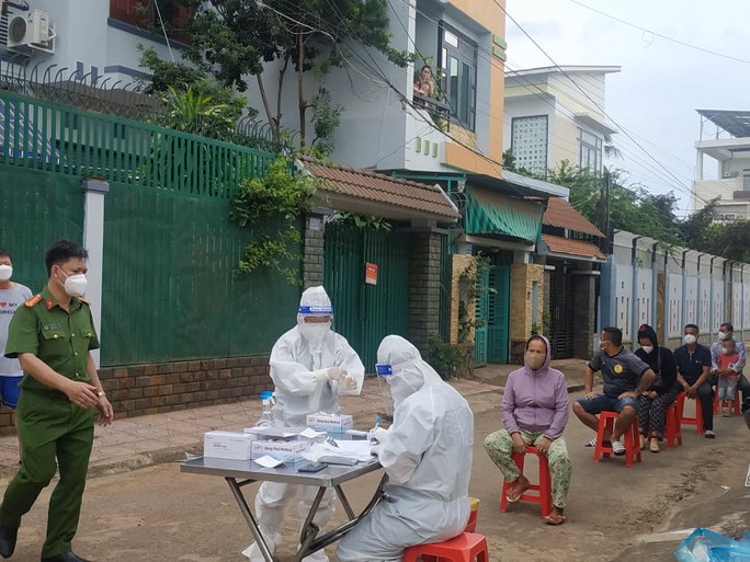 Đắk Lắk: Xuất hiện nhiều ổ dịch Covid-19 ngoài cộng đồng, ghi nhận số ca mắc kỷ lục - Ảnh 1. Đắk Lắk: Xuất hiện nhiều ổ dịch Covid-19 ngoài cộng đồng, ghi nhận số ca mắc kỷ lục - Ảnh 1.