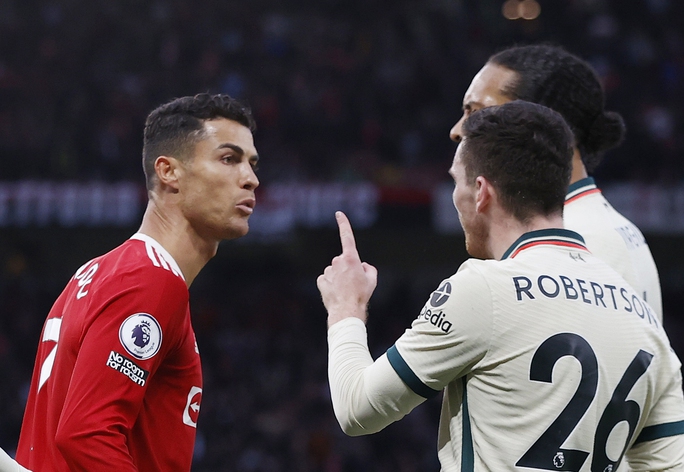 Cristiano Ronaldo bị chê tơi bời sau trận thảm bại trước Liverpool - Ảnh 8.