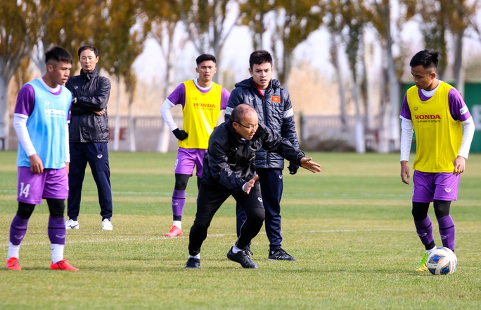 Thầy Park tích cực làm mới U23 Việt Nam trước trận đấu quyết định với U23 Myanmar - Ảnh 11.