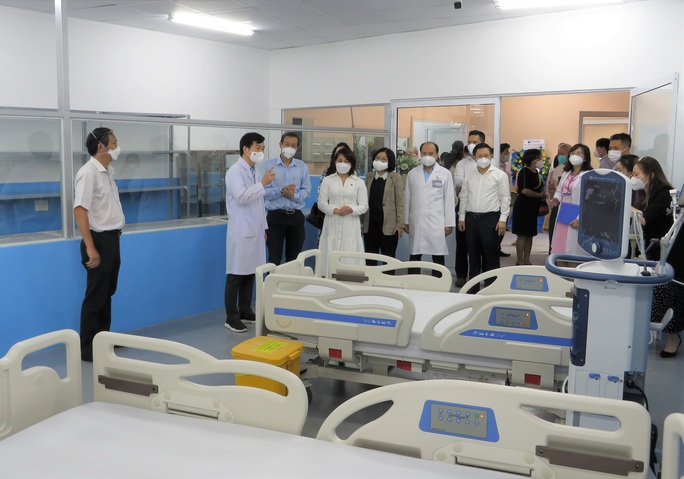 Bệnh viện Trưng Vương thành lập Khoa Hồi sức tích cực bệnh nhân Covid-19 - Ảnh 5.