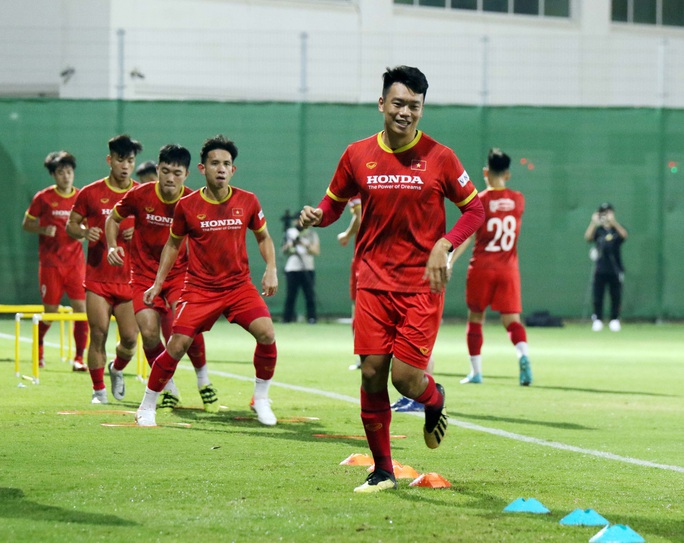 Hồng Duy: Chúng tôi quyết tâm giành chiến thắng trước đội tuyển Trung Quốc - Ảnh 6.