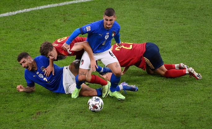 Ý sụp đổ trên sân nhà, Tây Ban Nha tranh chung kết Nations League - Ảnh 1.