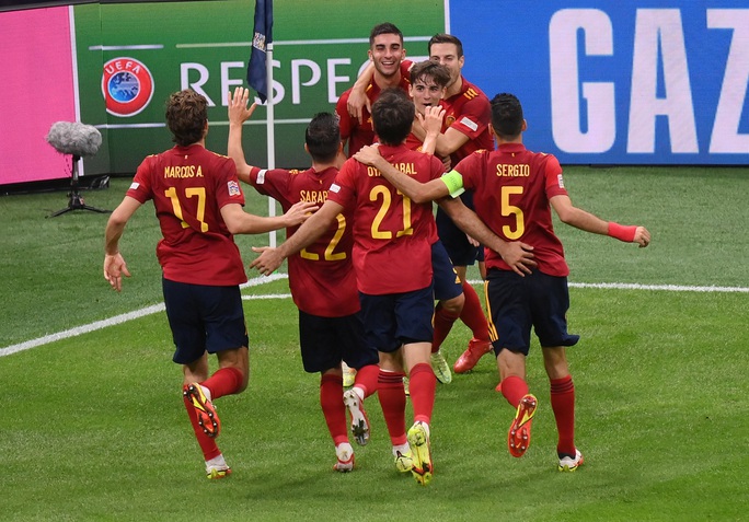 Ý sụp đổ trên sân nhà, Tây Ban Nha tranh chung kết Nations League - Ảnh 7.