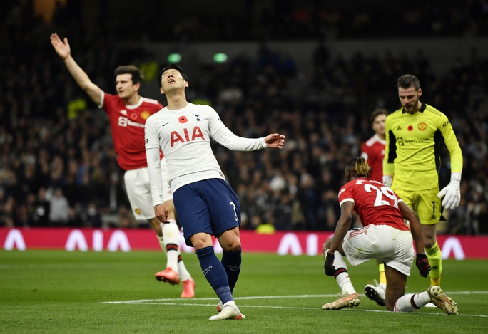 Thua thảm Man United, Tottenham thẳng tay sa thải HLV Nuno Espirito Santo - Ảnh 2.