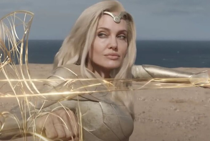 Angelina Jolie tự nhận là nhà phê bình phim đáng sợ - Ảnh 2.