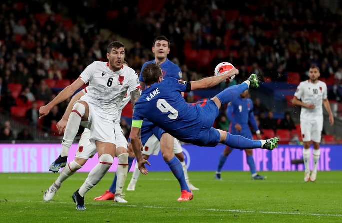 Harry Kane lần đầu lập hat-trick, tuyển Anh chờ giành vé dự World Cup - Ảnh 5.