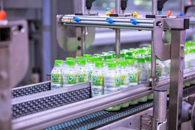 Vinamilk và KIDO hợp tác sản xuất sữa bắp, đậu nành tươi - Ảnh 1.