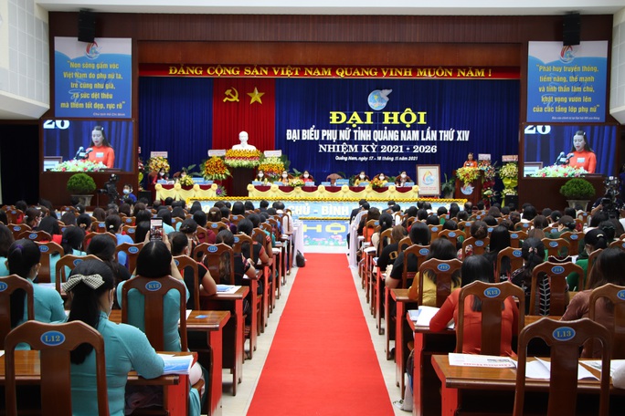 Bà Đặng Thị Lệ Thủy tái đắc cử Chủ tịch Hội Liên hiệp Phụ nữ Quảng Nam - Ảnh 1.