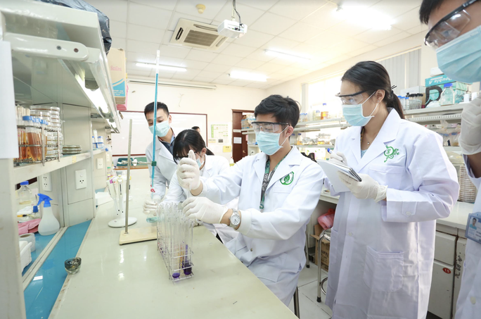 Trường ĐH tại TP HCM thành lập Trung tâm Nghiên cứu bệnh truyền nhiễm - Ảnh 1.