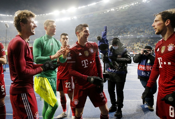 Hùm xám Bayern Munich toàn thắng sau 5 vòng tại Champions League - Ảnh 5.