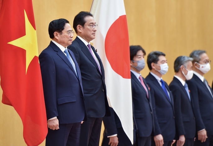 Thủ tướng Nhật Bản Kishida Fumio đón Thủ tướng Phạm Minh Chính - Ảnh 3.