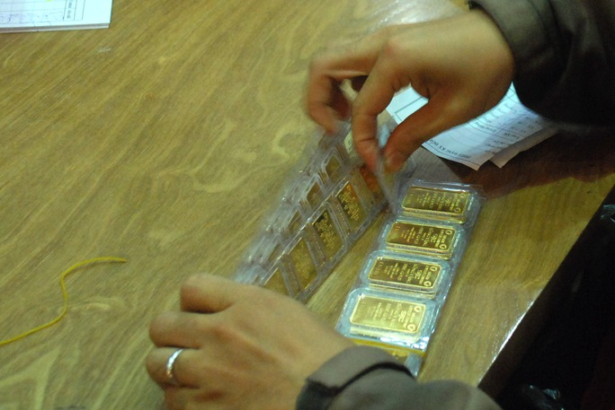 Giá vàng chiều 26-11 tăng mạnh cả triệu đồng/lượng - Ảnh 1.