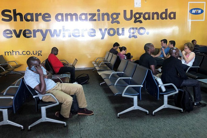 Trung Quốc lên tiếng về thông tin siết nợ sân bay của Uganda - Ảnh 1.