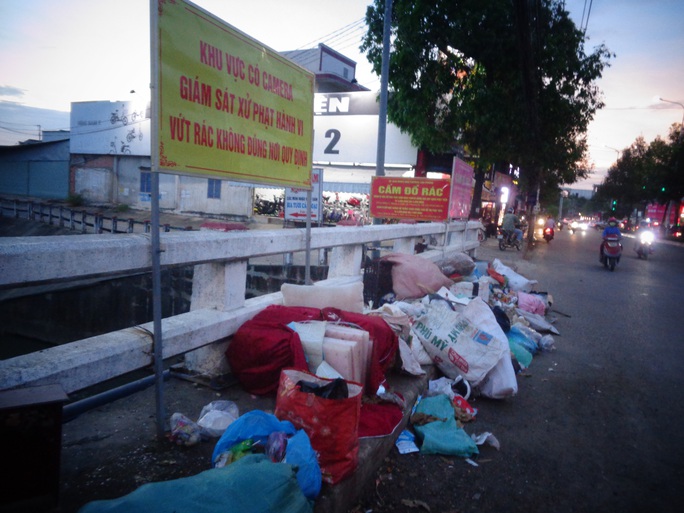 Nhếch nh&aacute;c, &ocirc; nhiễm v&igrave; r&aacute;c thải - Ảnh 4.