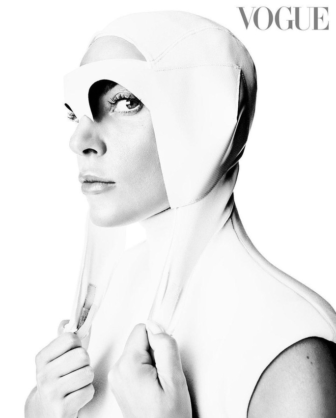 Lady Gaga khỏa thân táo bạo trên tạp chí - Ảnh 6.