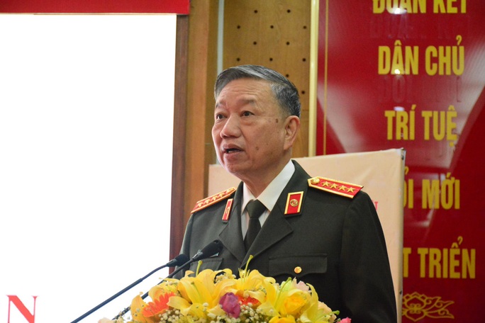Đại tướng, Bộ trưởng Bộ Công an Tô Lâm làm chủ biên cuốn sách gần 300 trang - Ảnh 1.