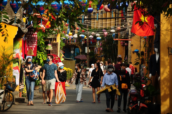 Quảng Nam phát triển du lịch xanh, mục tiêu đón 12 triệu khách năm 2025 - Ảnh 7.