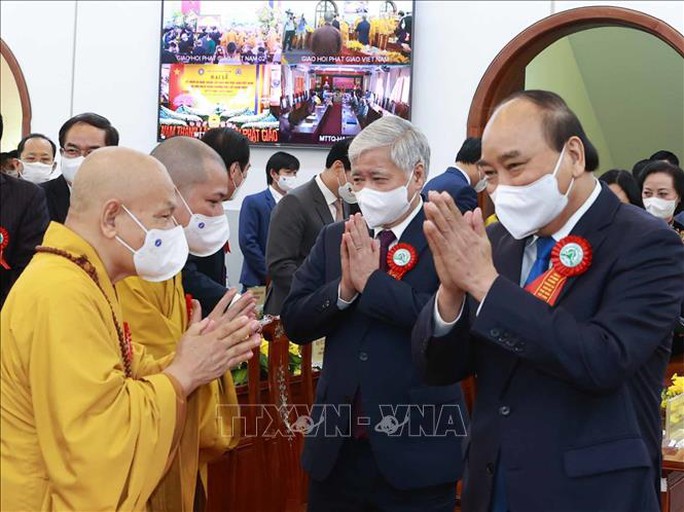 Chủ tịch nước Nguyễn Xuân Phúc dự Đại lễ kỷ niệm 40 năm thành lập Giáo hội Phật giáo - Ảnh 1.