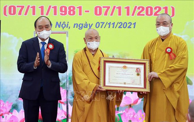Chủ tịch nước Nguyễn Xuân Phúc dự Đại lễ kỷ niệm 40 năm thành lập Giáo hội Phật giáo - Ảnh 3.