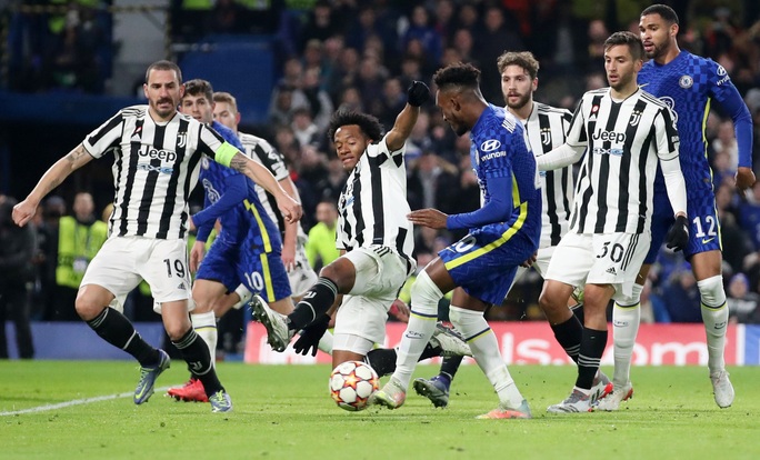 Nghi gian lận tài chính, Juventus sắp bị đánh rớt hạng - Ảnh 1.