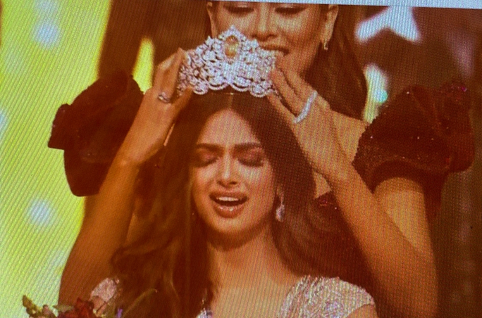 Hoa hậu Hoàn vũ 2021: Nhan sắc Ấn Độ lên ngôi vì trúng tủ - Ảnh 3.