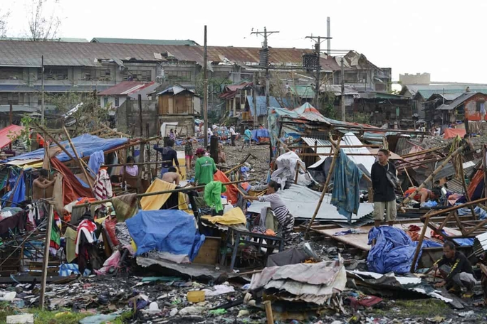 Siêu bão Rai vào Philippines: Hơn 100 người đã thiệt mạng - Ảnh 2.
